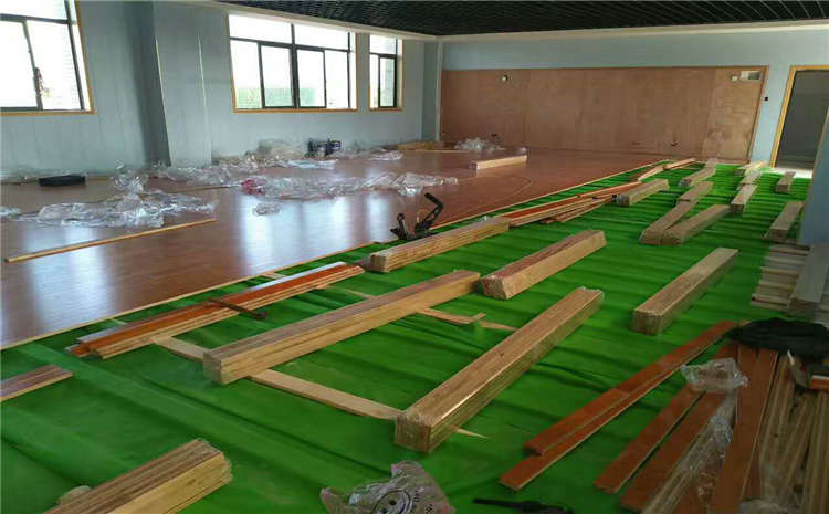 江蘇安裝運(yùn)動木地板材料廠家