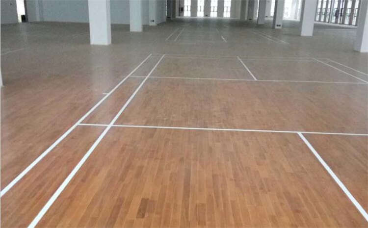 拼接板木地板籃球館主輔龍骨結構
